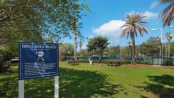 Palms Resort 2813: 2br, Pools, Courts, Gulf Views & Minutes to Beach!