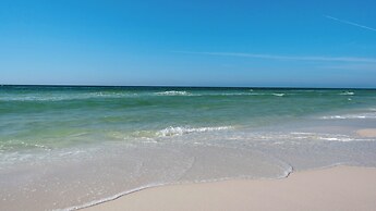 Palms Resort 2813: 2br, Pools, Courts, Gulf Views & Minutes to Beach!