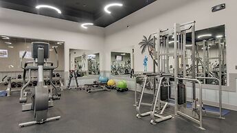 Palms Resort 2813: 2br, Pools, Courts, Gulf Views & Minutes to Beach!