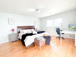 Sunnyvale 3B2b Super Big House