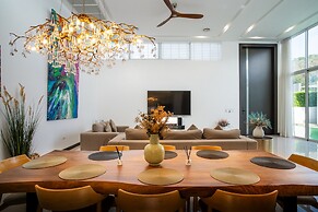Sky - 4BR Private Villa in Phuket