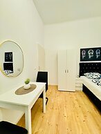 5BR Apartment Near Kaufpark Alterlaa