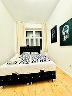 5BR Apartment Near Kaufpark Alterlaa