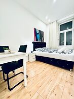 5BR Apartment Near Kaufpark Alterlaa