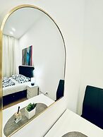 5BR Apartment Near Kaufpark Alterlaa