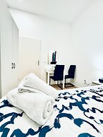 5BR Apartment Near Kaufpark Alterlaa