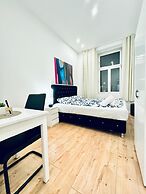 5BR Apartment Near Kaufpark Alterlaa