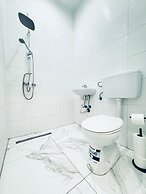 5BR Apartment Near Kaufpark Alterlaa