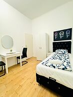 5BR Apartment Near Kaufpark Alterlaa