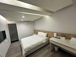 Star Yi Hotel