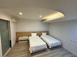 Star Yi Hotel