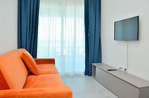 Colourful Suite With Terrace Overlooking the sea