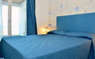 Azure Serenity Modern sea View Flat With Pool