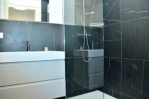 Adorable Apartment With Terrace Overlooking the sea