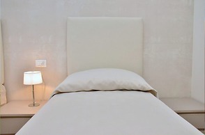 Chic Seaview Apartment With Private Terrace