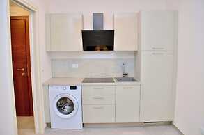 Chic Seaview Apartment With Private Terrace