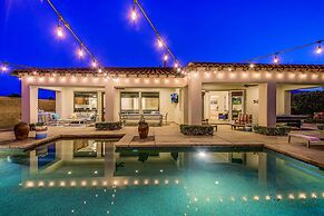Elegant Desert Oasis Near Coachella Palm Springs