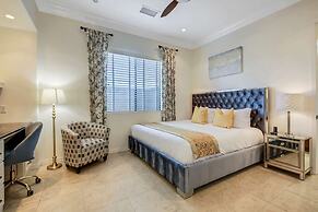 Elegant Desert Oasis Near Coachella Palm Springs