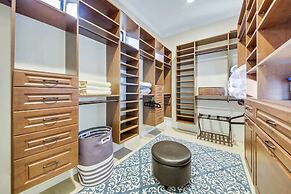 Elegant Desert Oasis Near Coachella Palm Springs