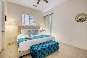 Elegant Desert Oasis Near Coachella Palm Springs