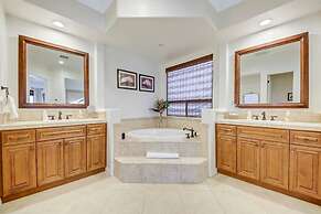 Elegant Desert Oasis Near Coachella Palm Springs