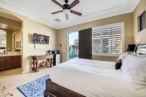 Elegant Desert Oasis Near Coachella Palm Springs