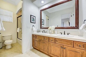 Elegant Desert Oasis Near Coachella Palm Springs