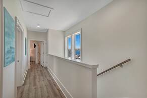 Azure Horizon Beachfront Charm in Gulf Shores