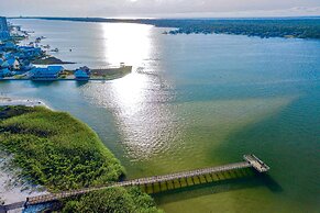 Azure Horizon Beachfront Charm in Gulf Shores