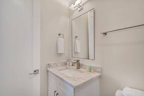 Azure Horizon Beachfront Charm in Gulf Shores