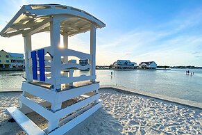 Azure Horizon Beachfront Charm in Gulf Shores