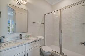 Azure Horizon Beachfront Charm in Gulf Shores