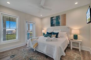 Azure Horizon Beachfront Charm in Gulf Shores