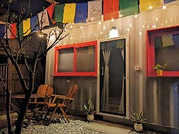 Tuk Tuk Gilhari Noida