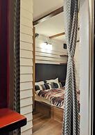 Tuk Tuk Gilhari Noida