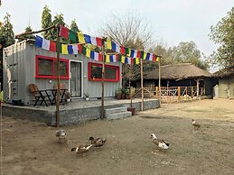 Tuk Tuk Gilhari Noida