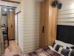 Tuk Tuk Gilhari Noida