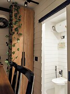 Tuk Tuk Gilhari Noida