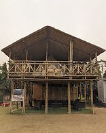 Tuk Tuk Gilhari Noida