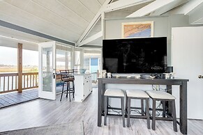 Coastal Oasis w/ Marsh Views in North Myrtle Beach