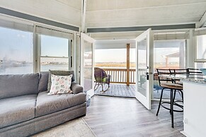 Coastal Oasis w/ Marsh Views in North Myrtle Beach