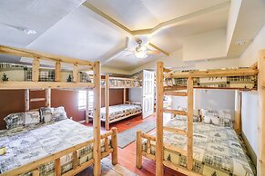 Cabin Close to ATV & Hiking Trails in Delbarton