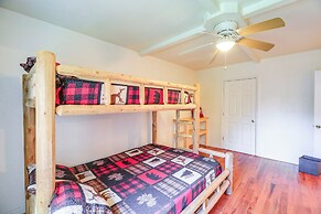 Cabin Close to ATV & Hiking Trails in Delbarton