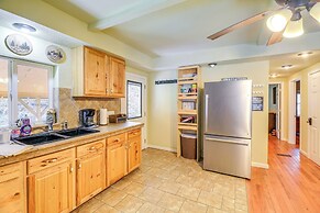 Cabin Close to ATV & Hiking Trails in Delbarton