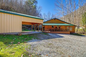 Cabin Close to ATV & Hiking Trails in Delbarton