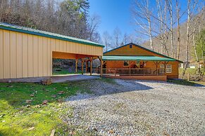 Cabin Close to ATV & Hiking Trails in Delbarton