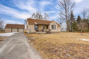 Rural Retreat Near Golf Courses in Ottawa Lake!