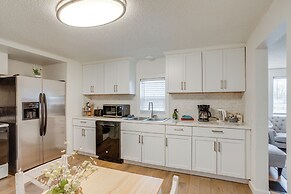 Rural Retreat Near Golf Courses in Ottawa Lake!