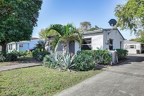 3 Mi to Riverwalk Fort Lauderdale: Cozy Home!