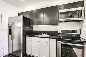 3 Mi to Riverwalk Fort Lauderdale: Cozy Home!